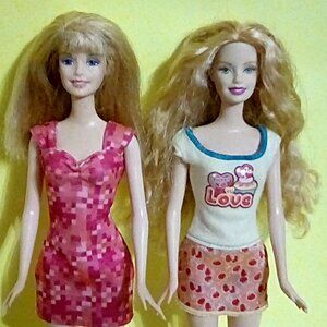 Barbie dolls with damaged legs & feet Y2K